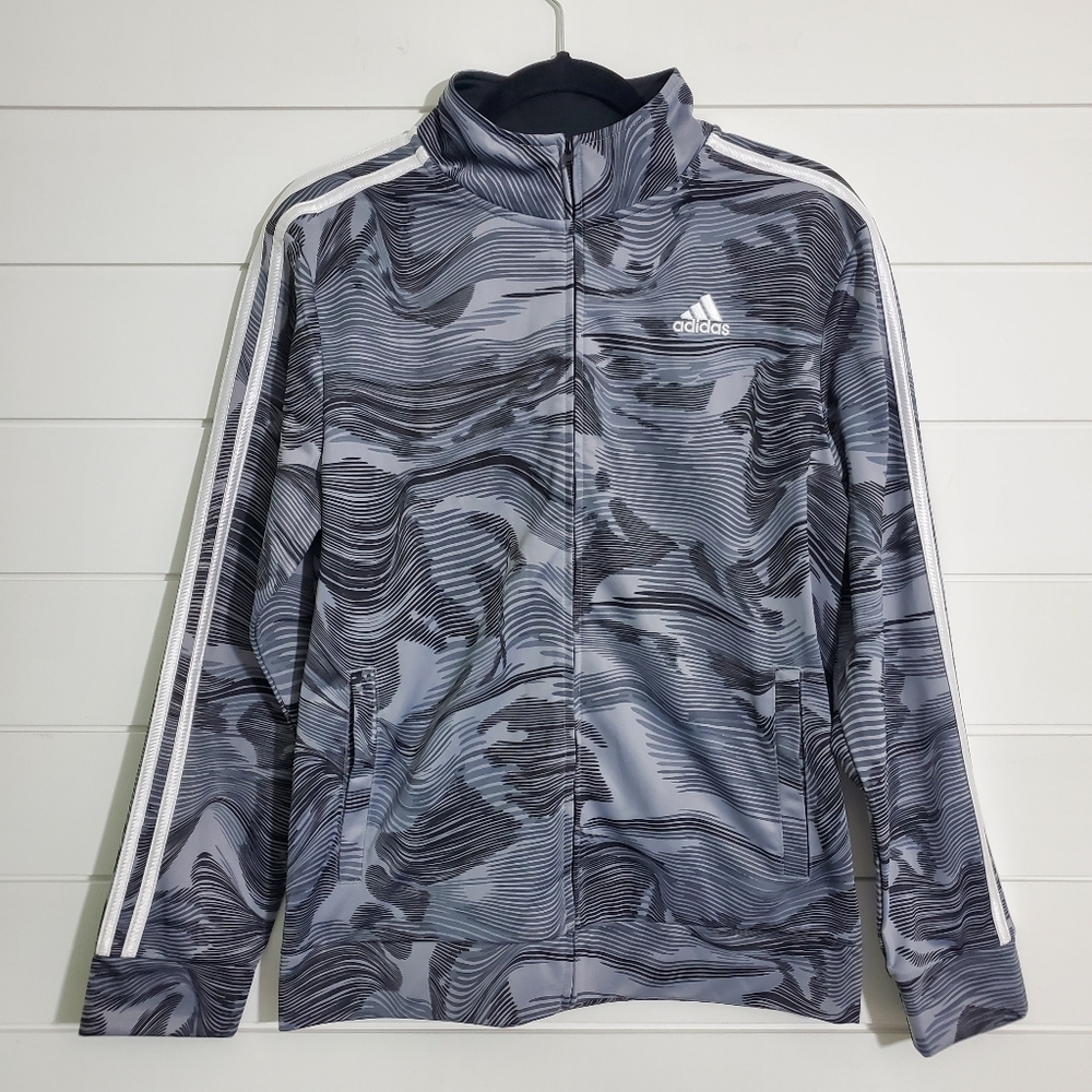 Adidas Camo Tricot Jacket Juniors. Size: Youth XL (18/20)